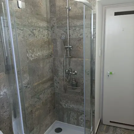 Debrentzen Station - Business ديبريتْسين